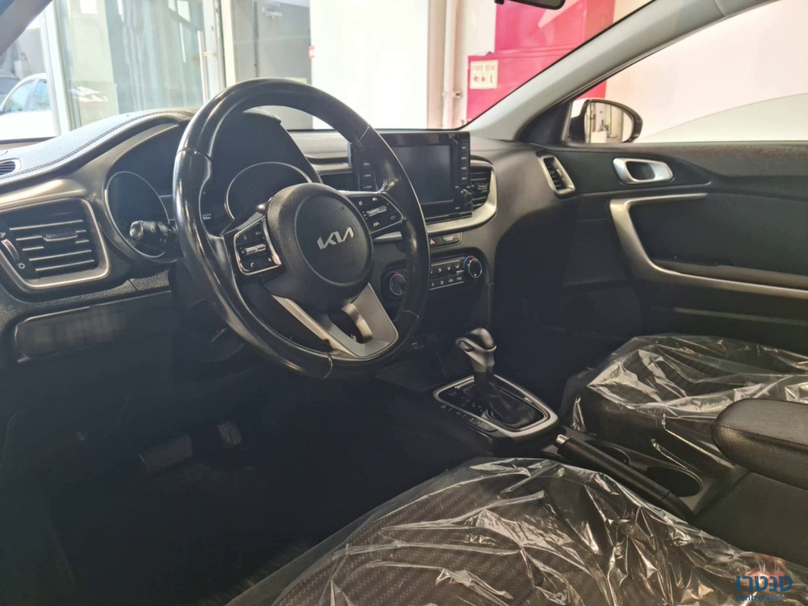 2022' Kia Ceed photo #5