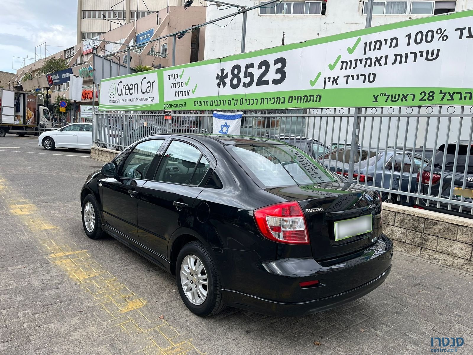 2011' Suzuki SX4 photo #3