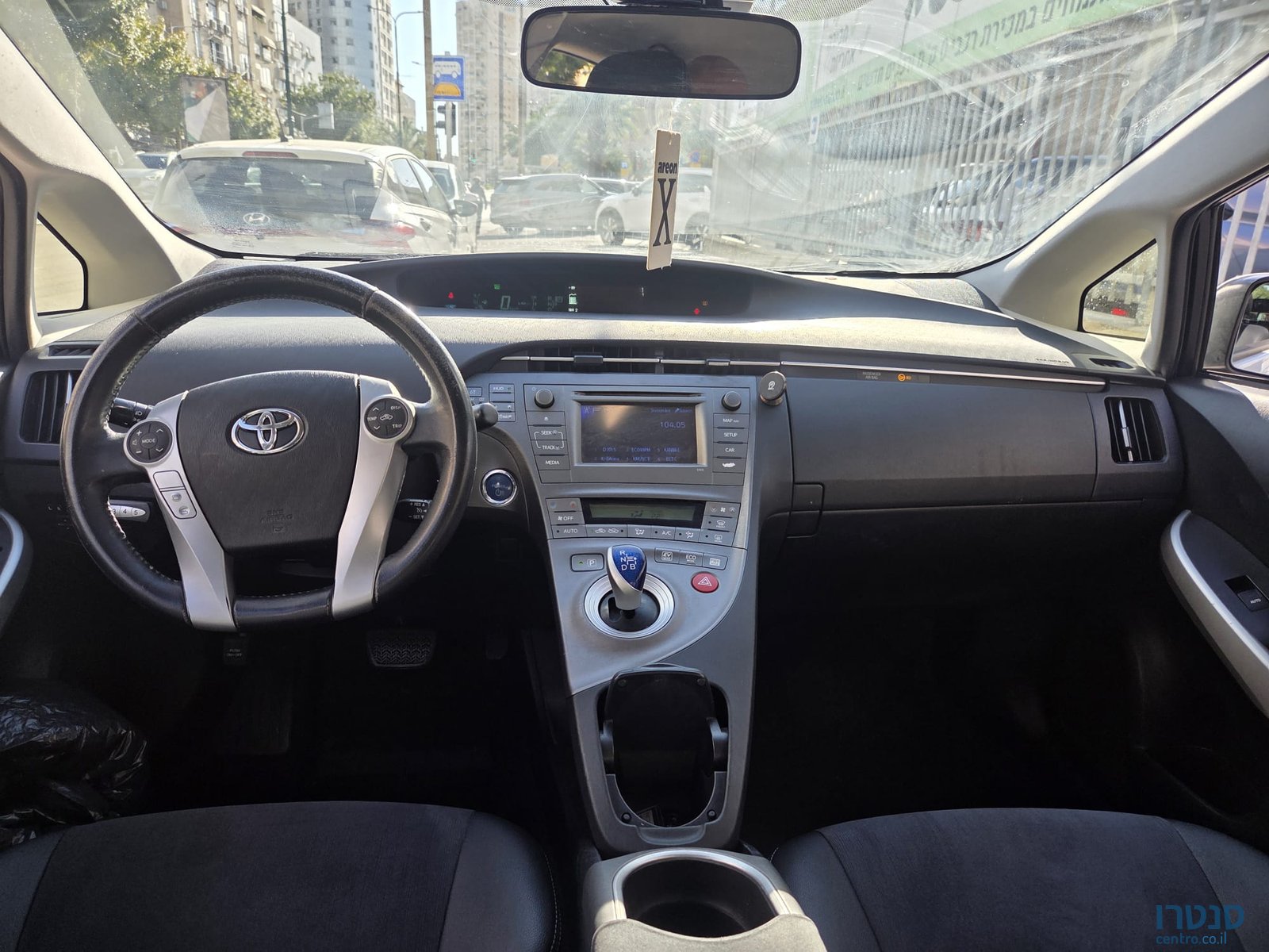 2016' Toyota Prius photo #2