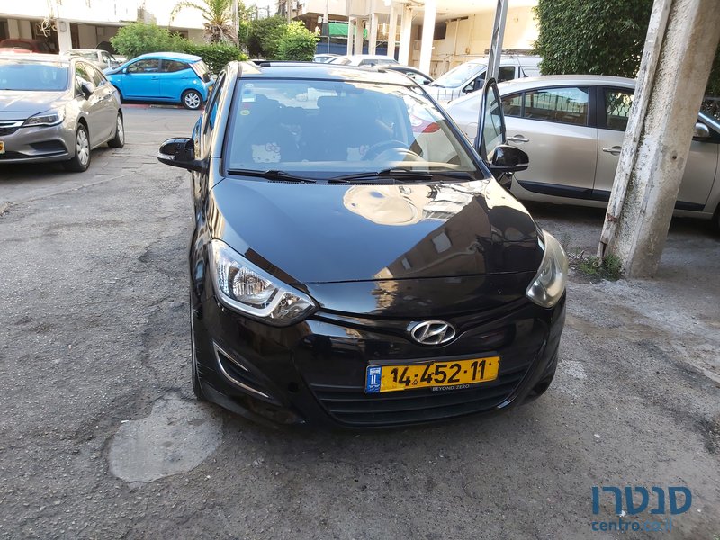 2013' Hyundai i20 יונדאי photo #4