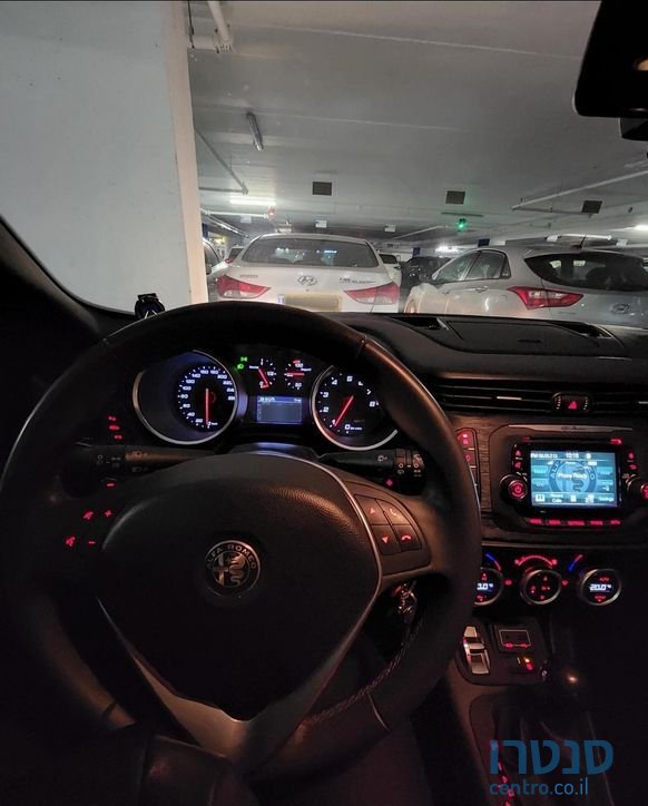 2018' Alfa Romeo Giulietta אלפא רומיאו ג'ולייטה photo #6