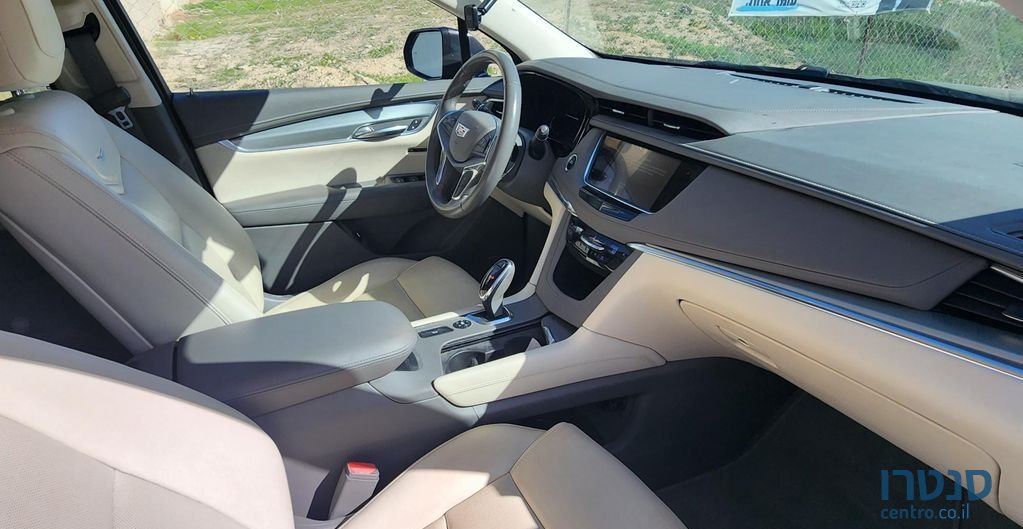2019' Cadillac XT5 קאדילק photo #4