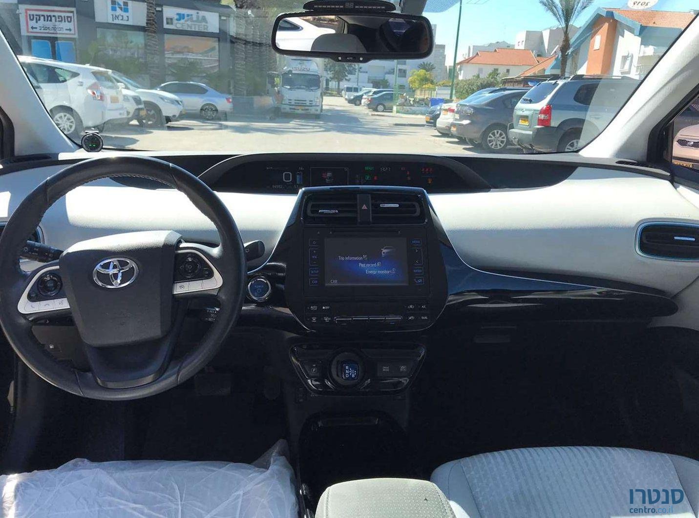 2016' Toyota Prius טויוטה פריוס photo #3