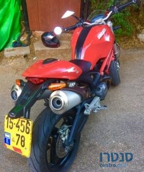 2011' Ducati דוקאטי - מונסטר 696 photo #1