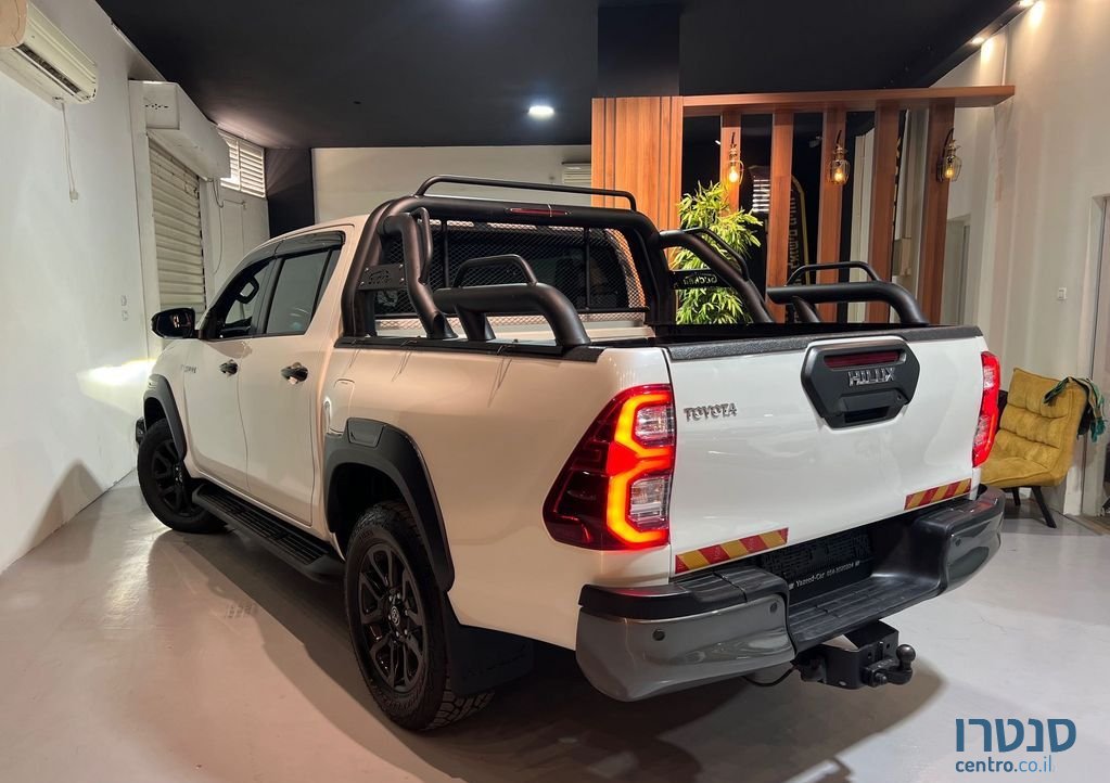 2022' Toyota Hilux 4x4 טויוטה היילקס photo #6