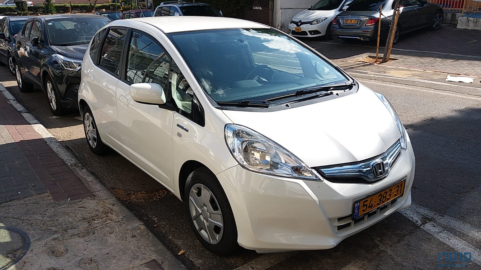 2014' Honda Jazz photo #1