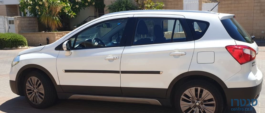 2015' Suzuki SX4 סוזוקי Sx4 קרוסאובר photo #3