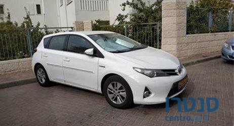 2015' Toyota Auris טויוטה אוריס photo #1