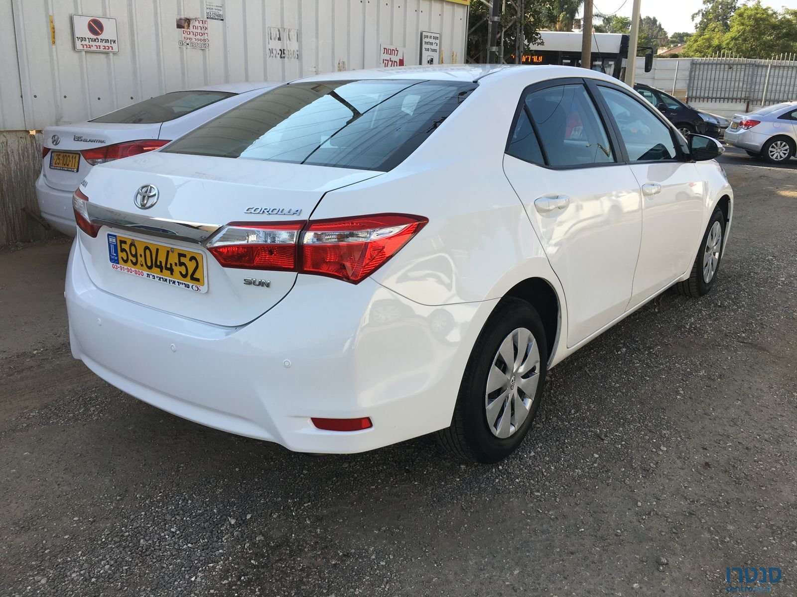 2013' Toyota Corolla photo #2