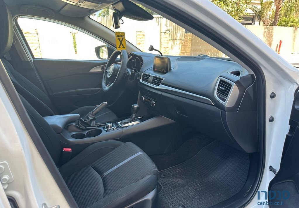 2017' Mazda 3 מאזדה photo #4