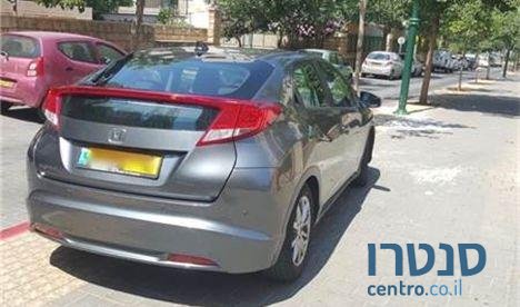 2013' Honda Civic ‏5 דלת' קומפורט ‏1800 photo #1