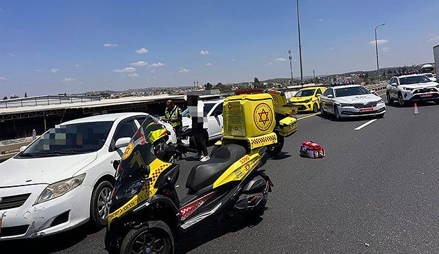 Около Джальджулии автомобиль сбил подростка, ехавшего на электросамокате