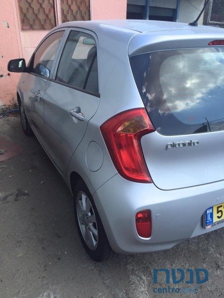 2012' Kia Picanto photo #5