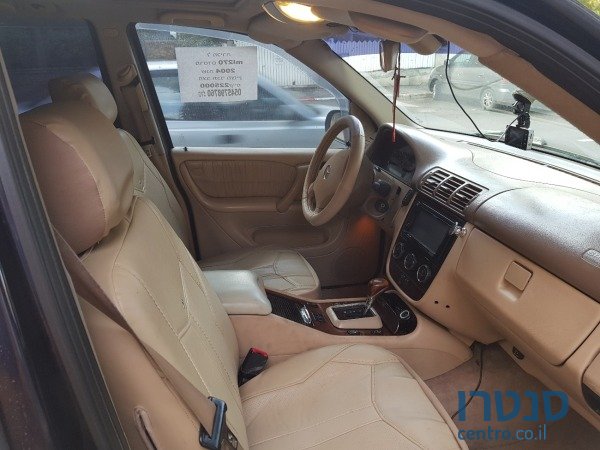 2004' Mercedes-Benz photo #2