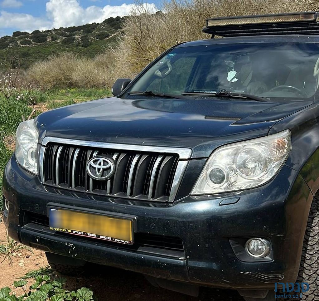 2011' Toyota Land Cruiser טויוטה לנד קרוזר photo #4