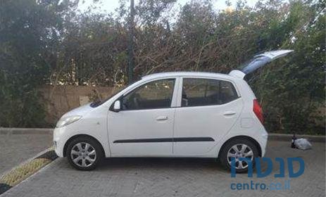 2011' Hyundai i10 יונדאי photo #2