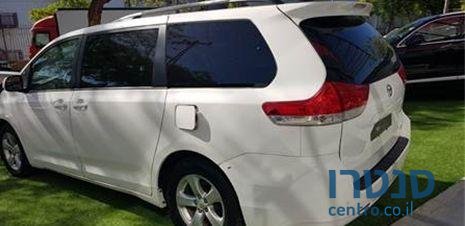 2012' Toyota Sienna טויוטה סיינה photo #4
