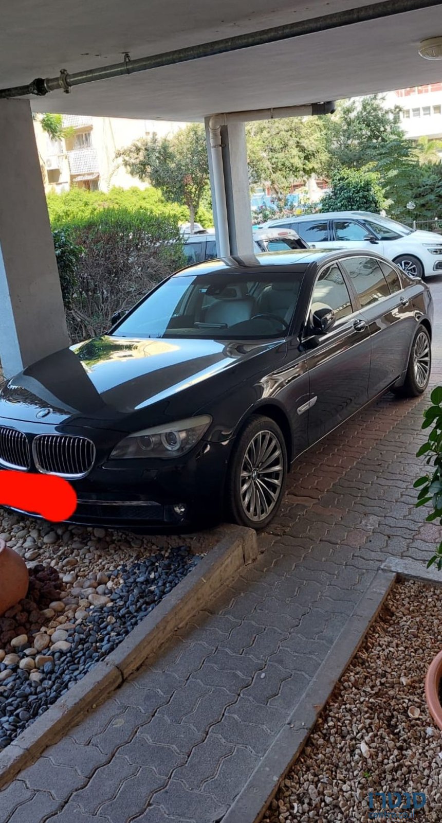 2011' BMW 740 ב.מ.וו photo #1