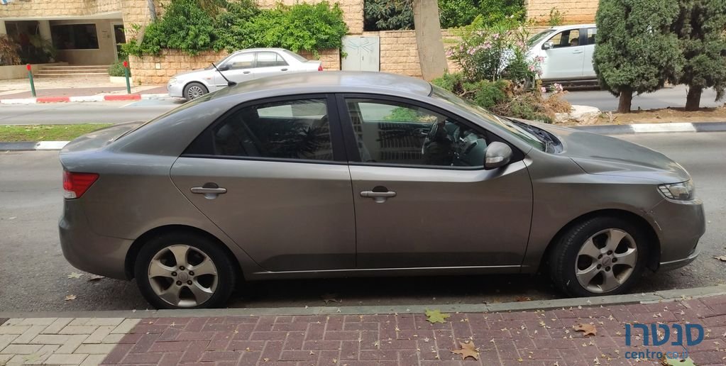 2010' Kia Forte קיה פורטה photo #2