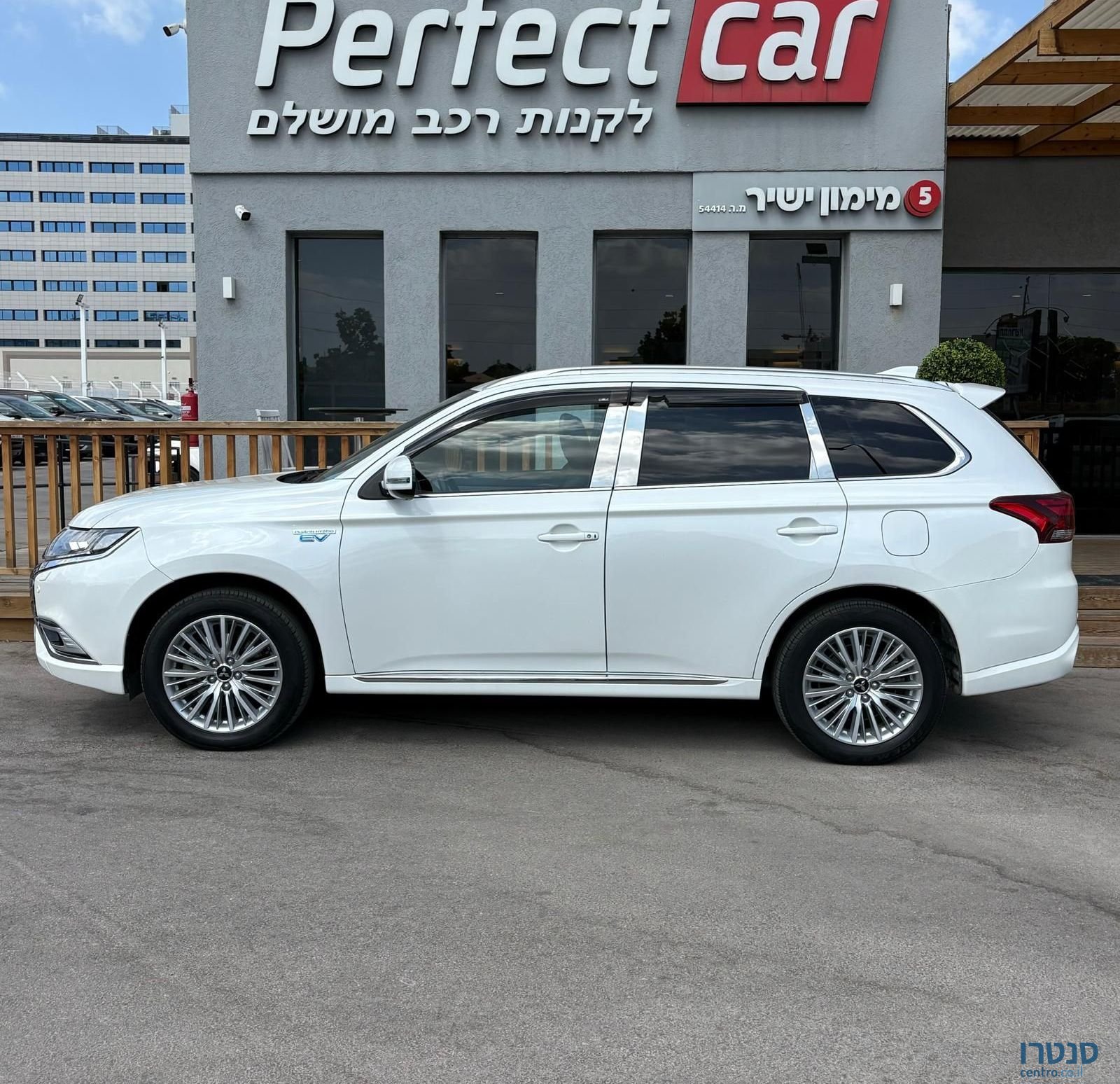 2020' Mitsubishi Outlander מיצובישי אאוטלנדר photo #4