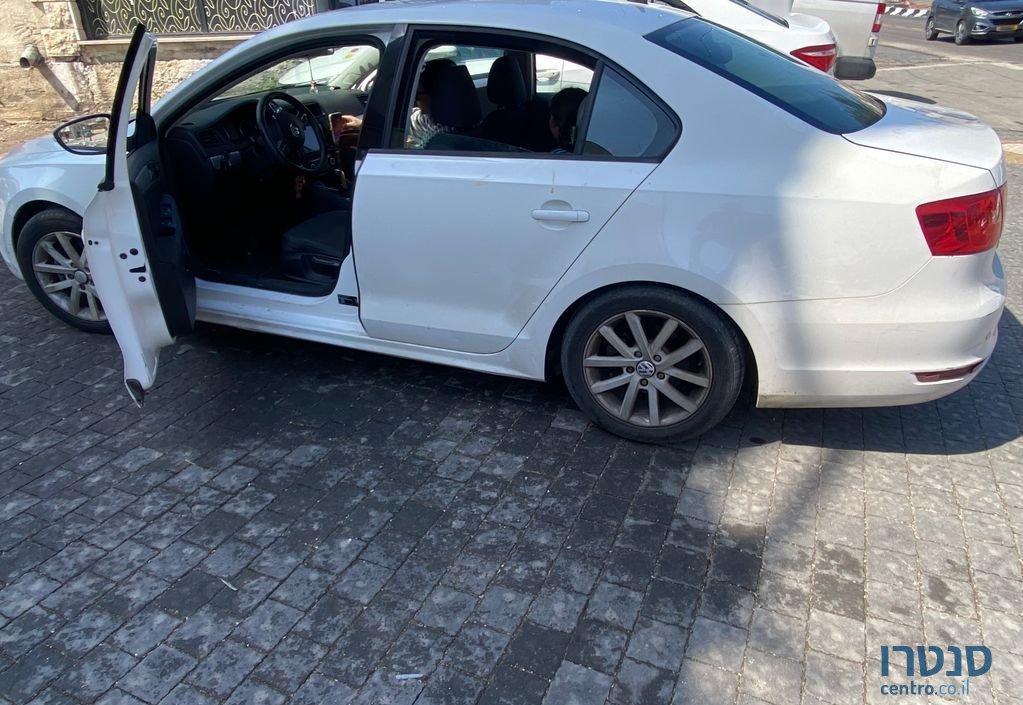 2012' Volkswagen Jetta פולקסווגן ג'טה photo #3