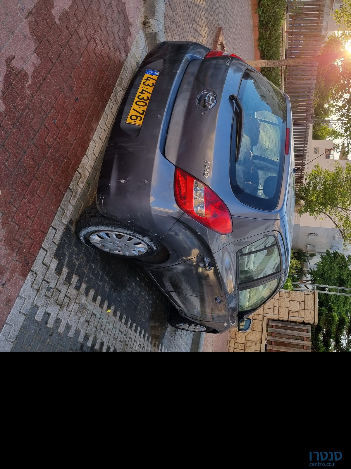 2011' Hyundai i20 יונדאי photo #2