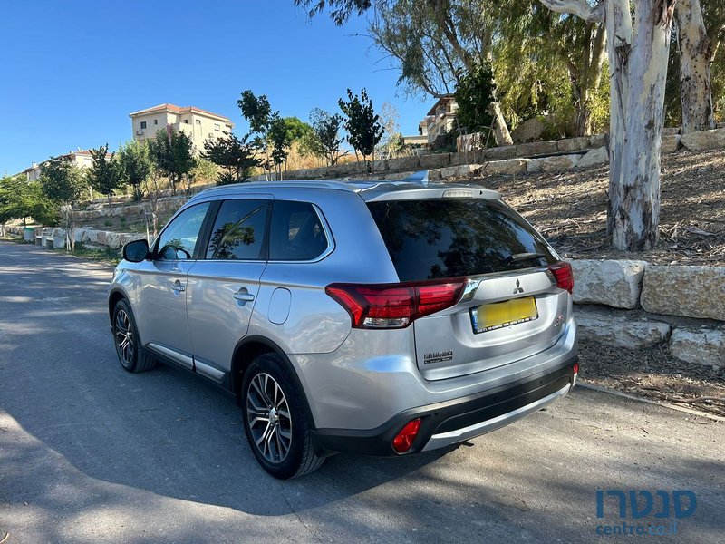 2017' Mitsubishi Outlander מיצובישי אאוטלנדר photo #1