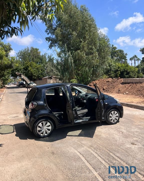 2012' Toyota Aygo טויוטה אייגו photo #4