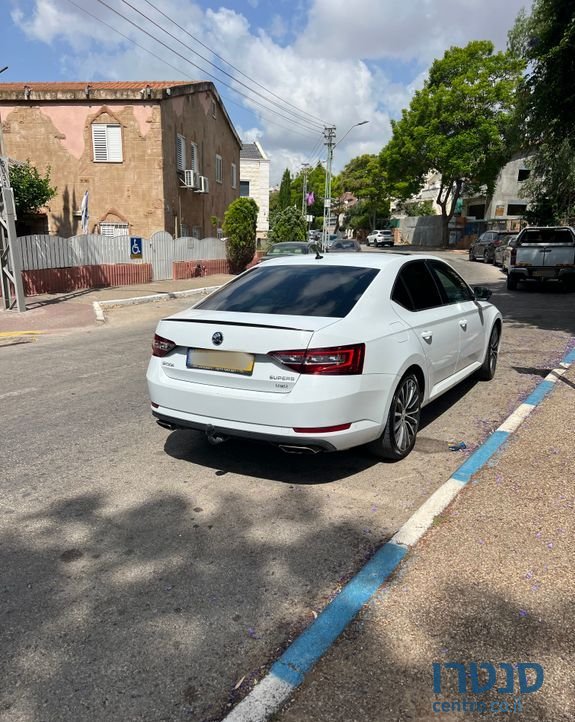 2018' Skoda Superb סקודה סופרב photo #3