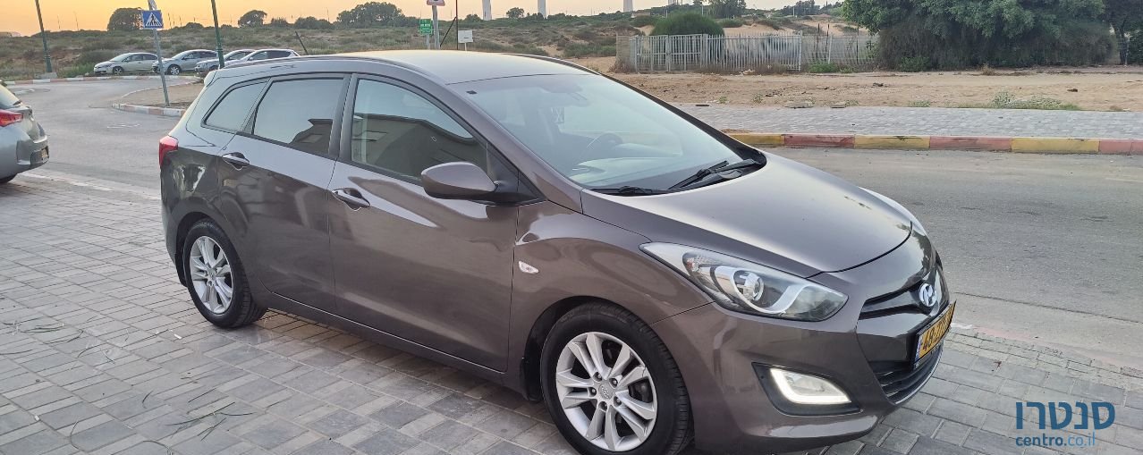 2014' Hyundai I30Cw יונדאי photo #1