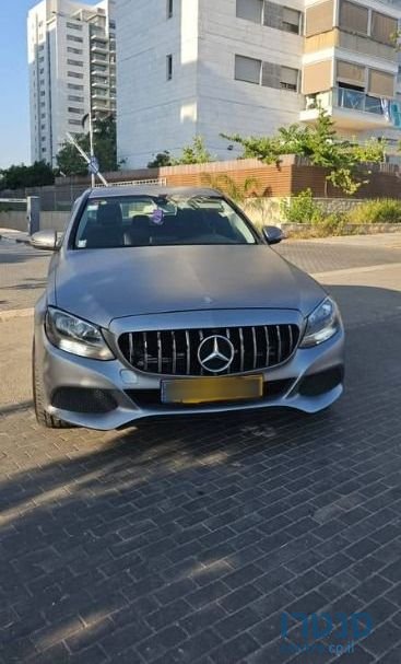 2017' Mercedes-Benz C-Class מרצדס-בנץ photo #1