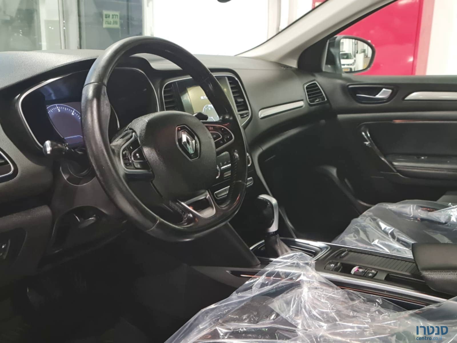 2021' Renault Megane photo #5