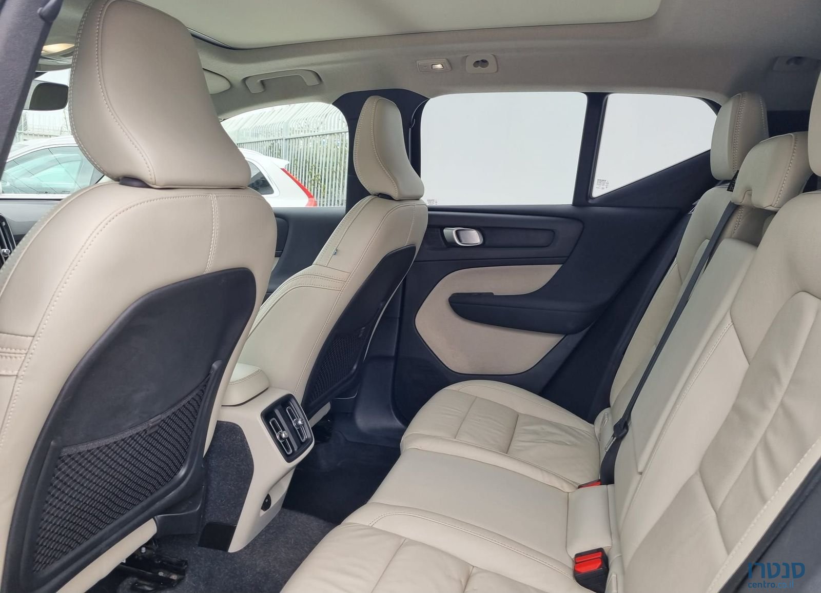 2023' Volvo XC40 וולוו photo #6