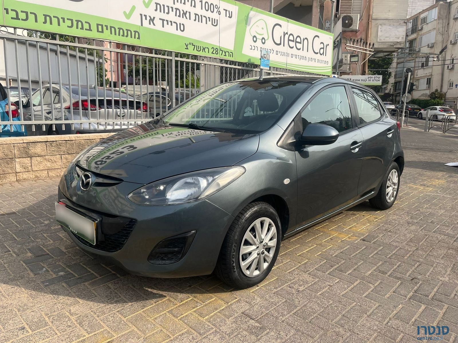 2012' Mazda 2 photo #1