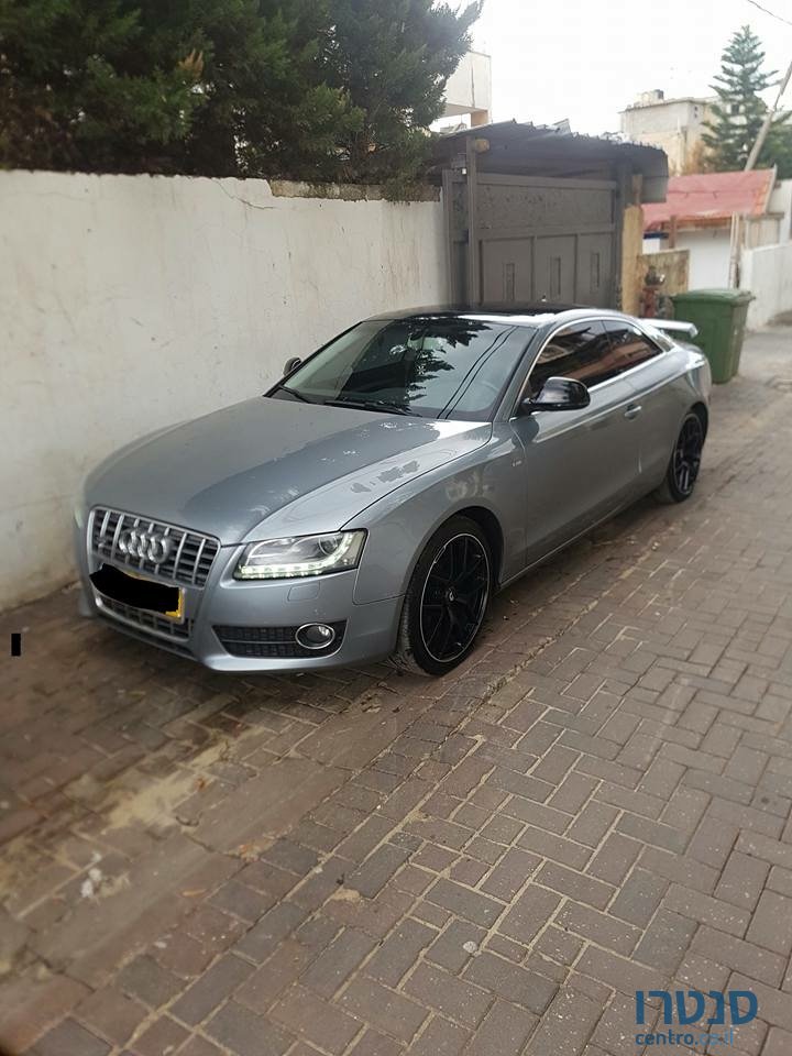 2009' Audi A5 3.2 quatro photo #3