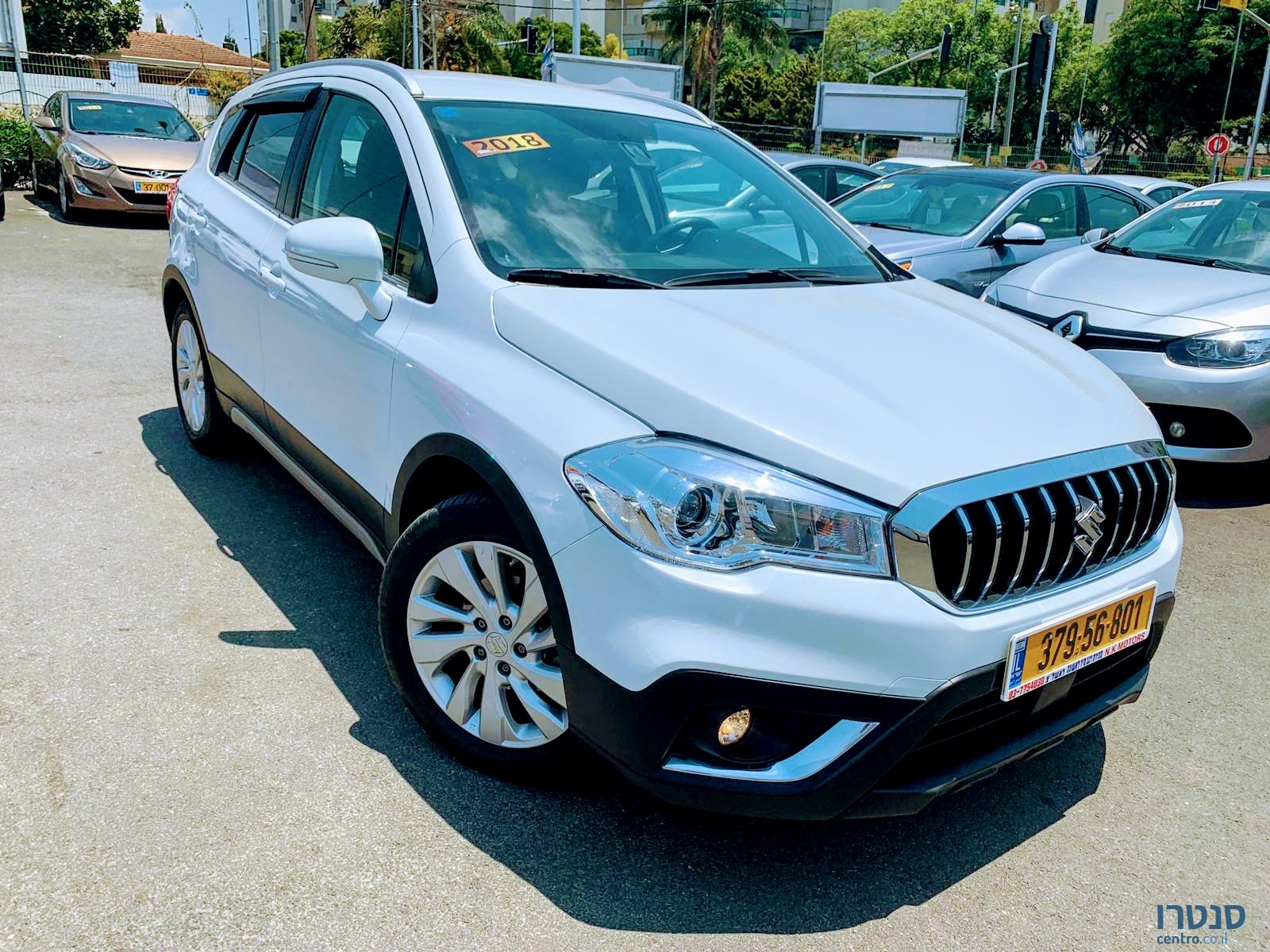 2018' Suzuki SX4 photo #1