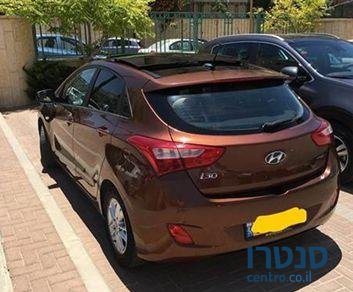 2014' Hyundai I30 פרמיום ‏1600 photo #1