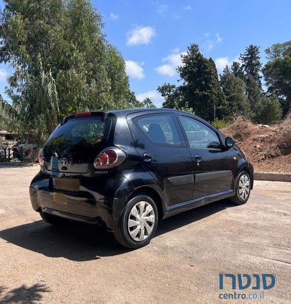 2012' Toyota Aygo טויוטה אייגו photo #2