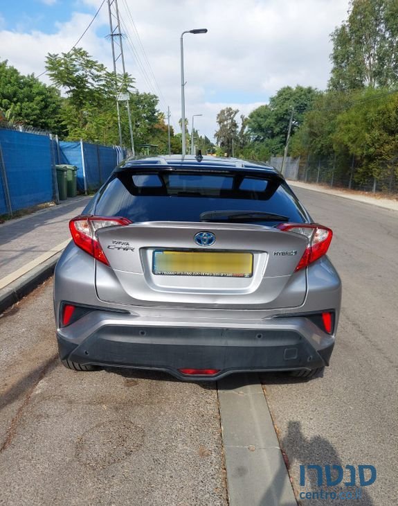 2018' Toyota C-HR טויוטה photo #4