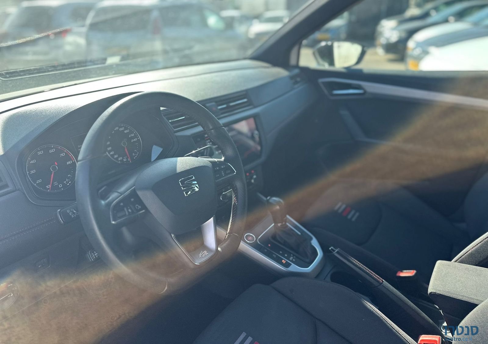 2022' SEAT Arona סיאט ארונה photo #6