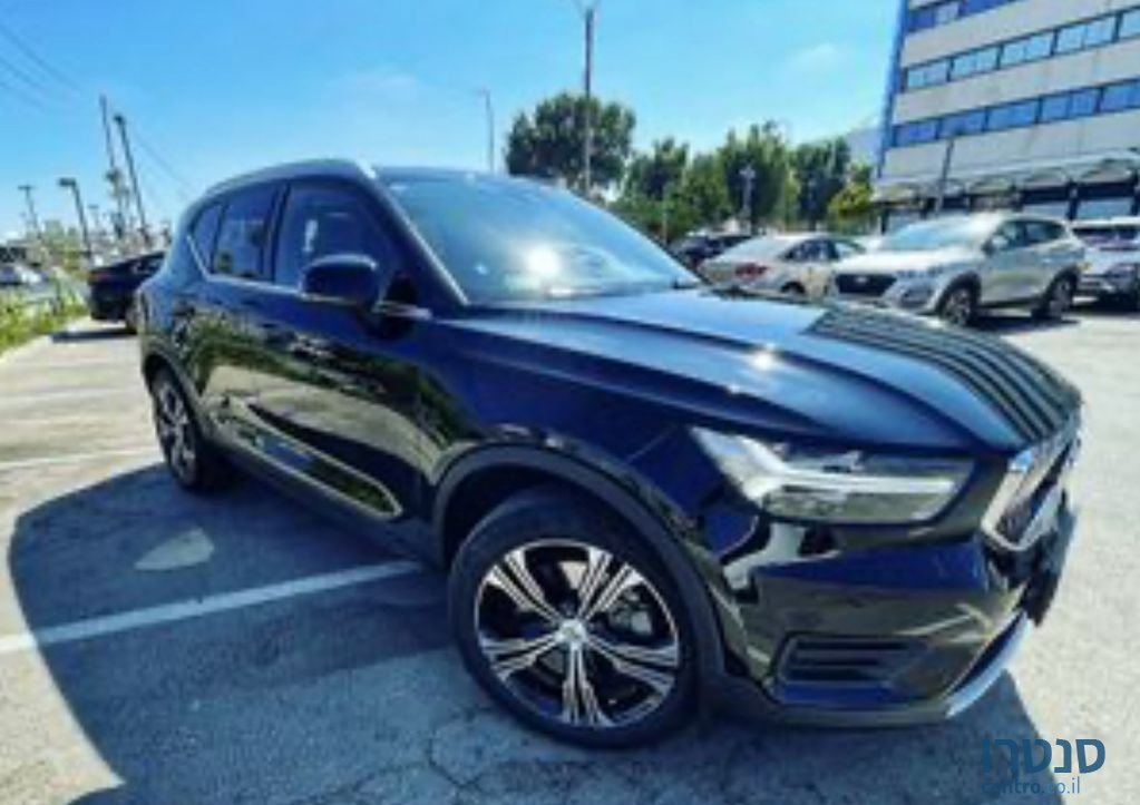 2021' Volvo Xc40 וולוו photo #2