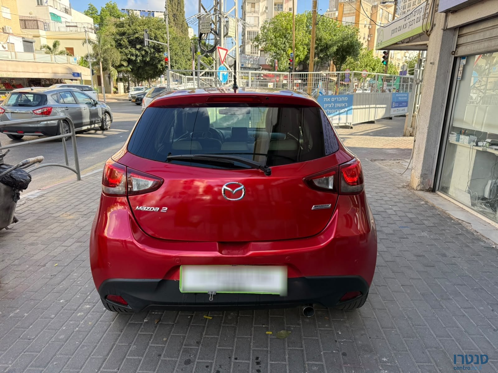 2015' Mazda 2 photo #5