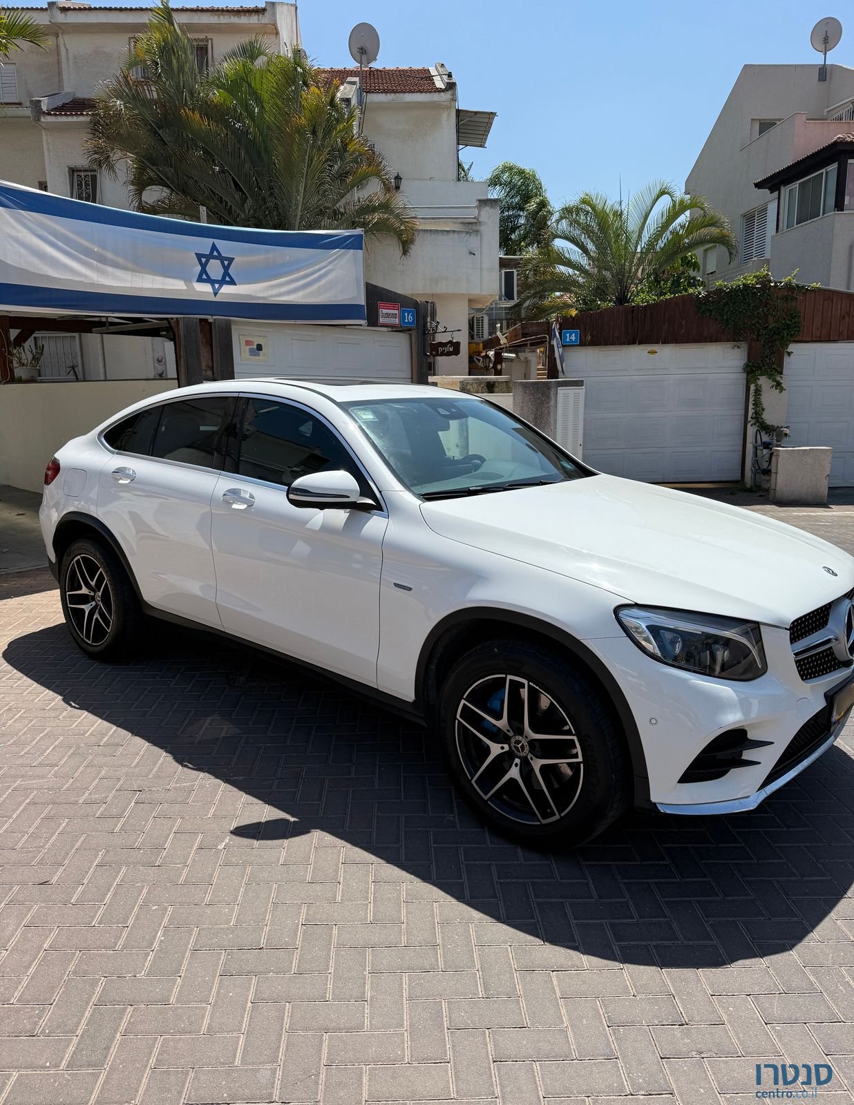 2017' Mercedes-Benz GLC מרצדס-בנץ photo #4