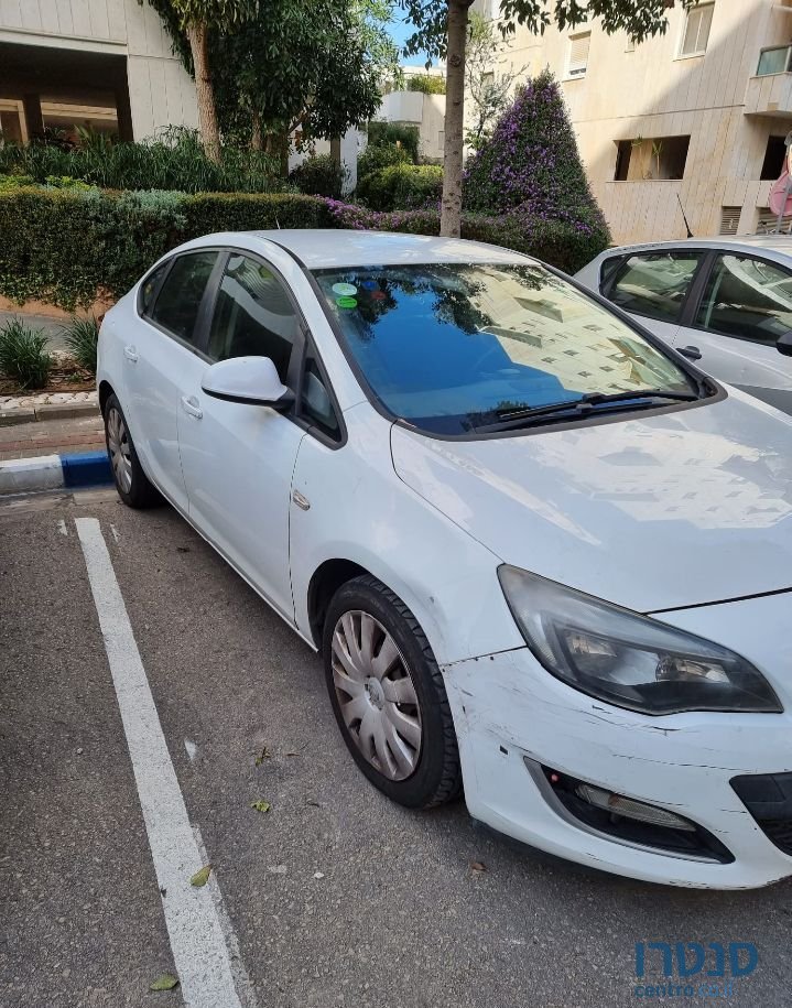 2012' Opel Astra אופל אסטרה photo #3