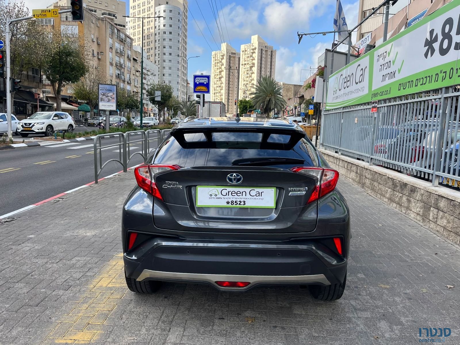 2019' Toyota C-HR photo #6