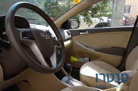 2013' Hyundai i25 i25 יונדאי photo #1