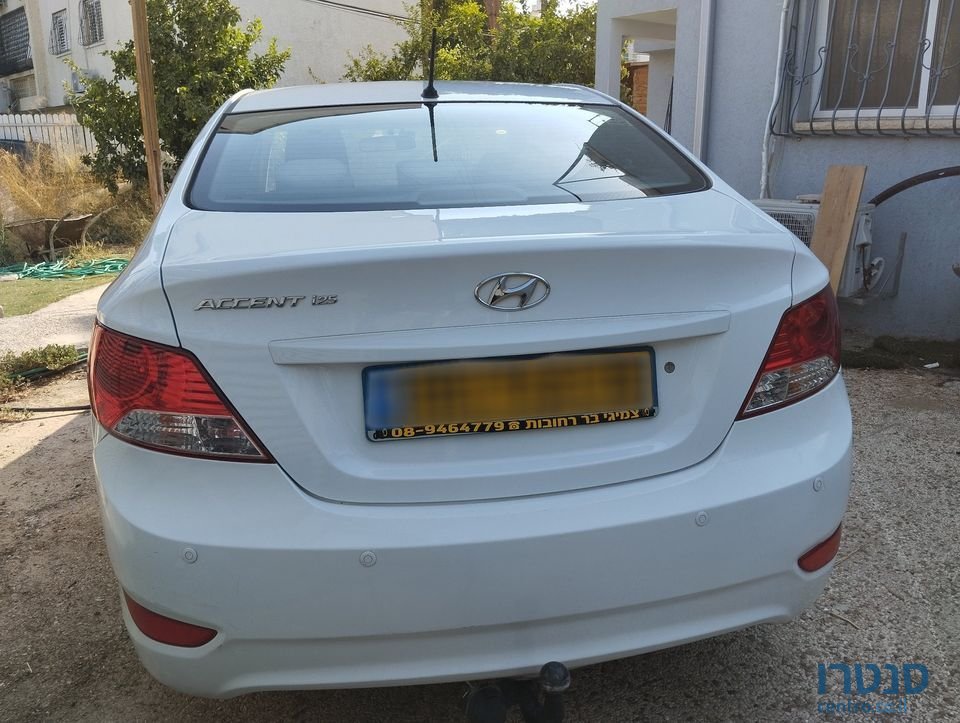 2016' Hyundai i25 יונדאי photo #3