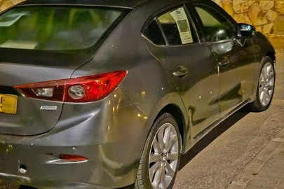 2015' Mazda 3 מאזדה