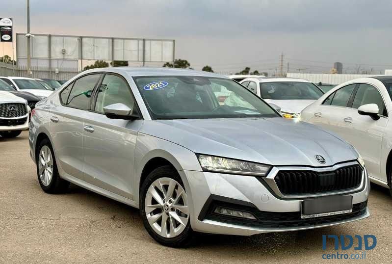 2021' Skoda Octavia סקודה אוקטביה photo #2