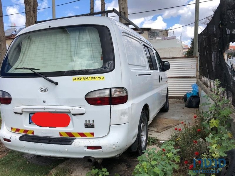 2006' Hyundai H 300 יונדאי photo #2